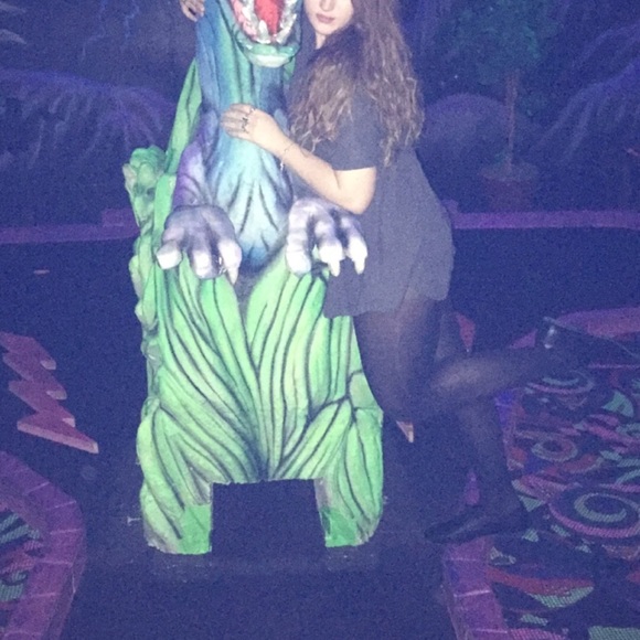 Grey, short, flowing dress- GREAT condition - Picture 5 of 6